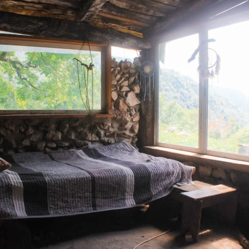 Проживание в эко-доме на горе Джамигвая