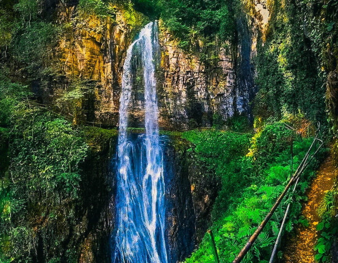 Тур на водопад Великан - 100-метровый водопад в Ткуарчале